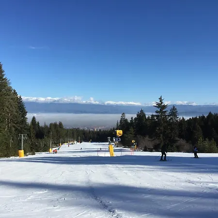 Апартаменти Belvedere Club H62 Mountains View *