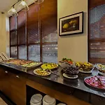 Belvedere Club H62 Mountains View Апартаменти