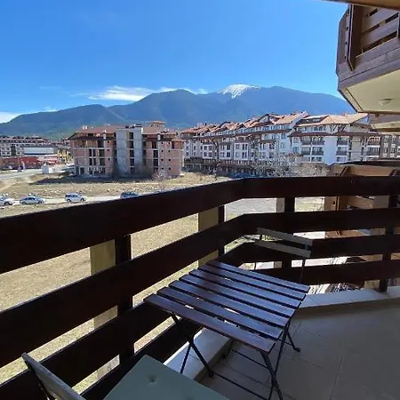 Belvedere Club H62 Mountains View