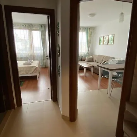Belvedere Club H62 Mountains View Apartment