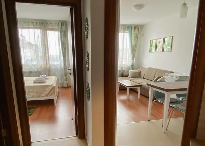 Belvedere Club H62 Mountains View *